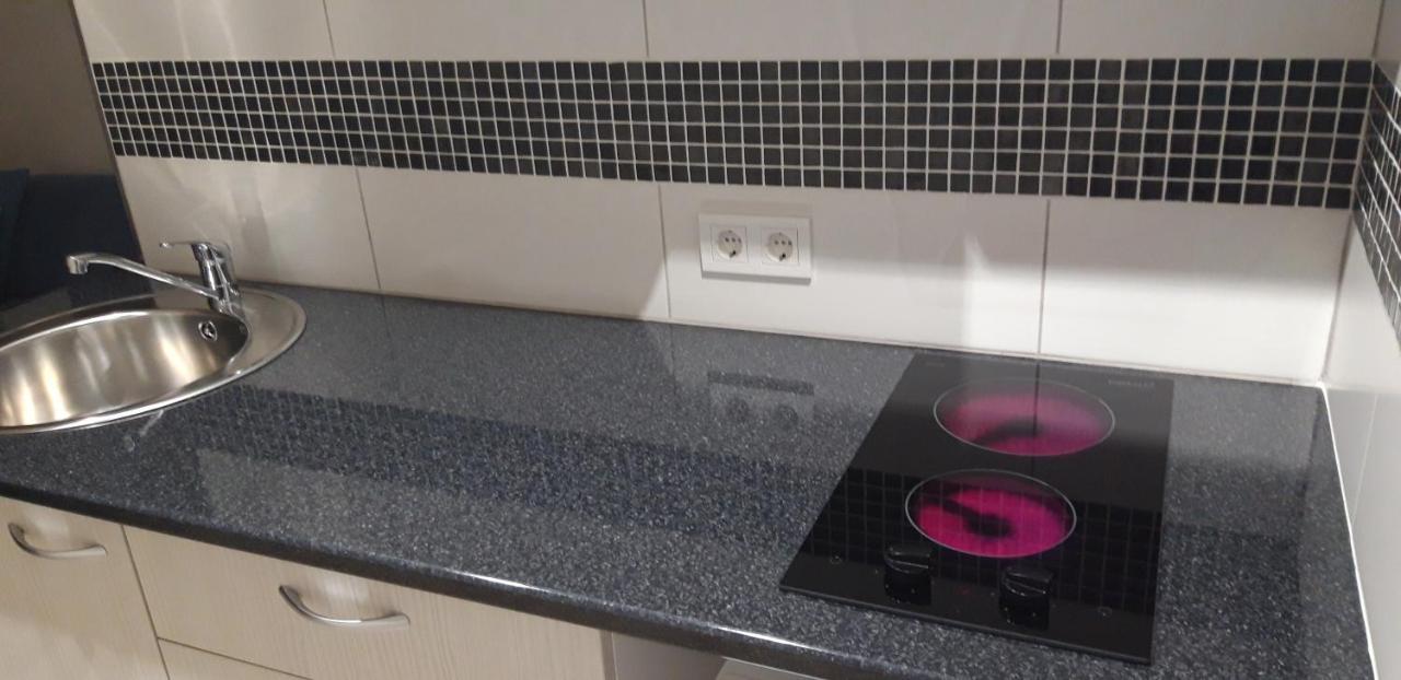Casa Gran Vista, Studio, Adults Only Apartment ฆาลอน ภายนอก รูปภาพ
